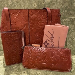 Patricia Nash Kemble Tote, Cauchy wallet, and St. Croce wristlet in Florence.